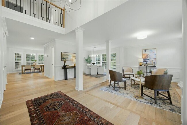 1390 Tennis Ct Pl