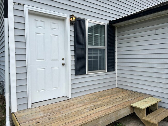 Photo - 382/384 Catherine Unit 384