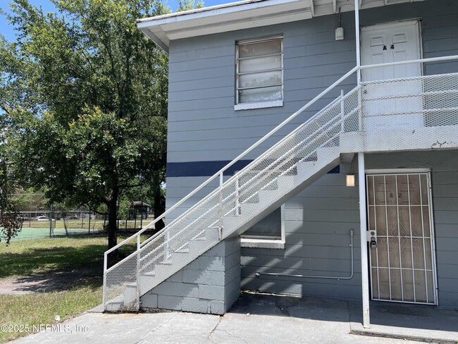 Photo - 232 Chelsea St Apartment Unit A2