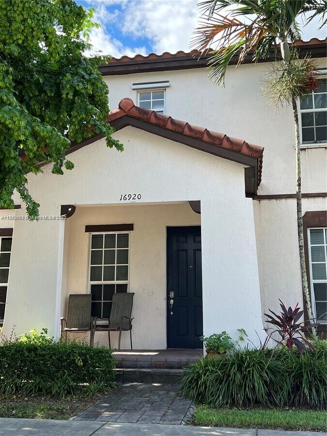 Photo - 16920 SW 95th St Townhome