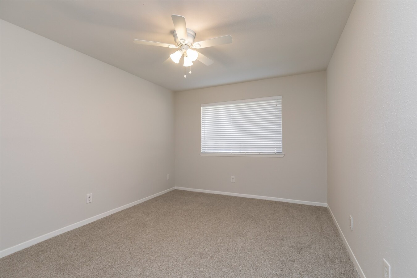Photo - 46 N Deerfoot Cir