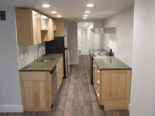 Photo - 1658 Monroe St NW Unit 1658 Apt B