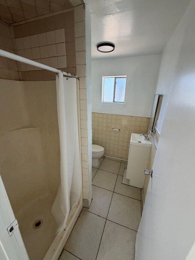 Photo - one-bedroom house in Delano - Schedule your tour now!
