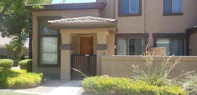 Building Photo - 1225 N 36th St Rental