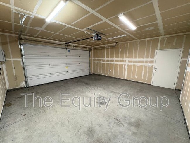 Photo - 2234 S Oakhurst Ct