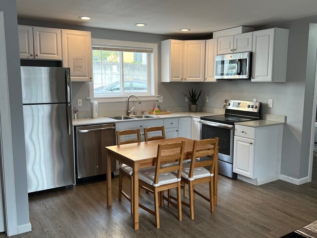 Furn Kitchen Lower CC - 3034 44th Ave SW