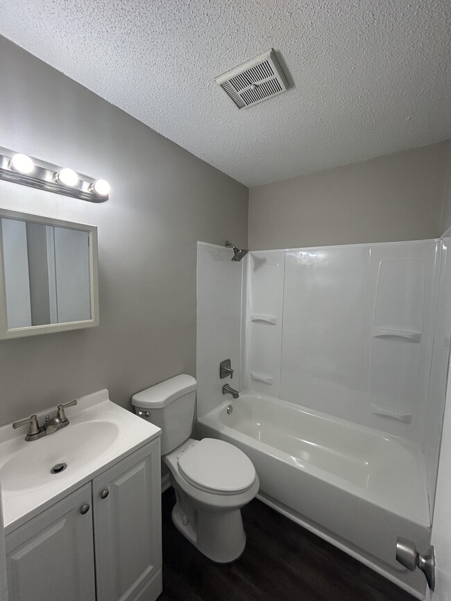 Photo - Westview 2 Unidad 2