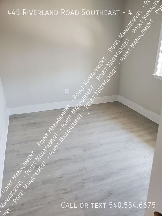 Photo - 445 Riverland Rd SE Unidad 4