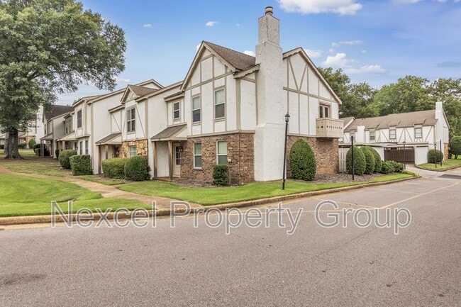 Photo - 7523 Bavarian Dr