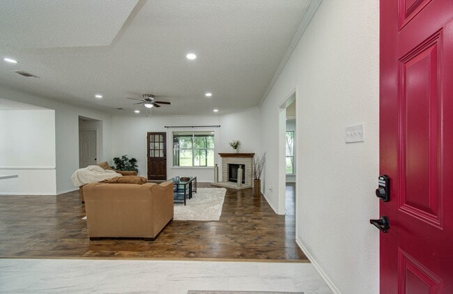 Photo - 806 Country Pl Blvd