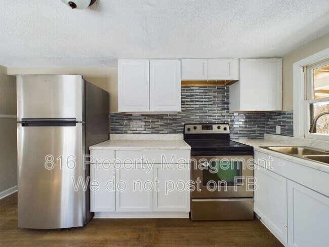 Photo - 1013 W South Ave Unit -  2