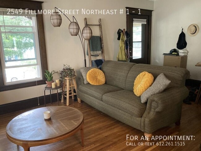 Photo - 2549 Fillmore St NE Unidad 1
