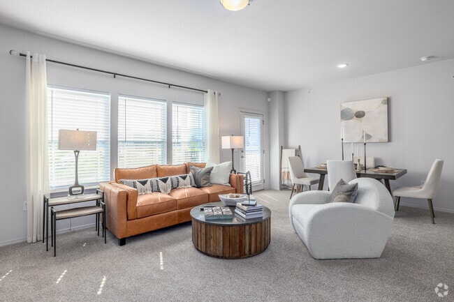2BR, 2BA - 1,050SF - Living Room