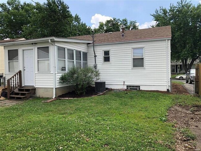 Photo - Fantastic 3bd/1ba home! Let yourself in!