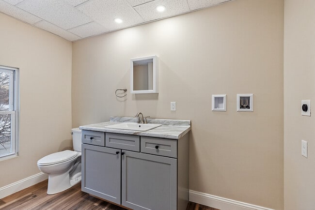 Photo - 392 S Main St Unit 1