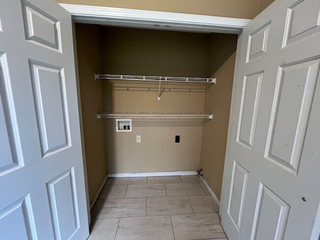 Photo - Renovated 3 Bedroom 2 Bath Home with 2 Car Garage for Rent!!