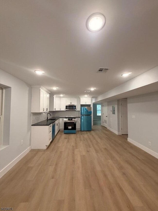 Photo - 129 Mt Pleasant Ave Unidad 1