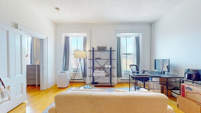 Photo - 703 Massachusetts Ave Unit 17