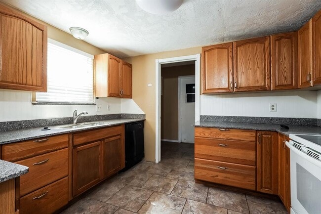 Photo - 2705 Pinto Trail