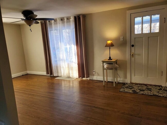 Photo - 5519 Evergreen Ave