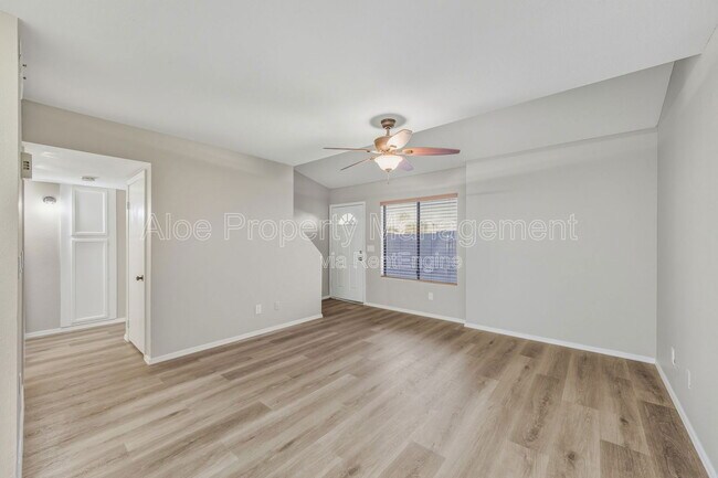 Photo - 9953 E Billings St Unidad 3