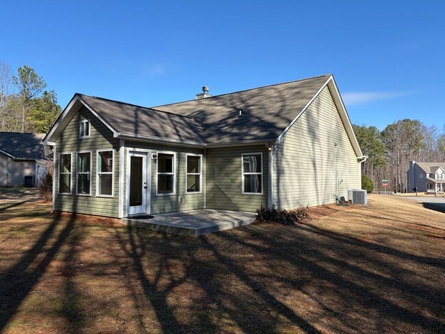 Photo - Beautiful Stepless Ranch