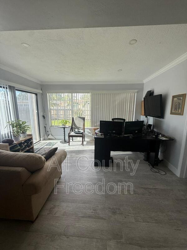 Photo - 8260 NW 16th St