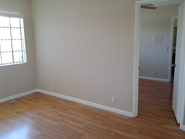 Photo - Bright and Modern Second Floor 1 Bedroom 1... Apartamento Unidad 405 #E