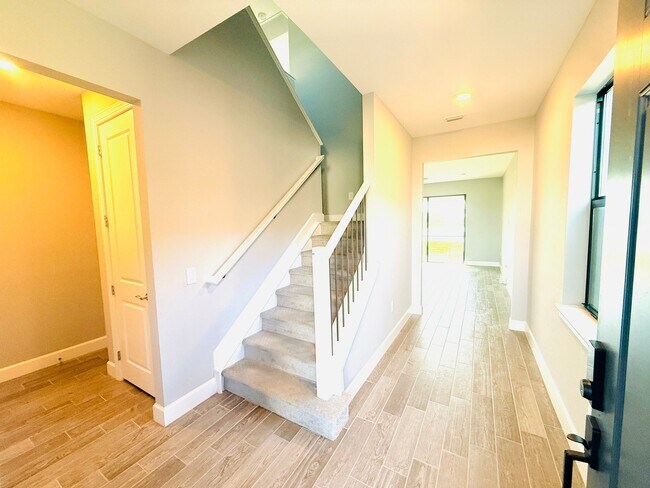 Photo - 6256 Baywood Ct