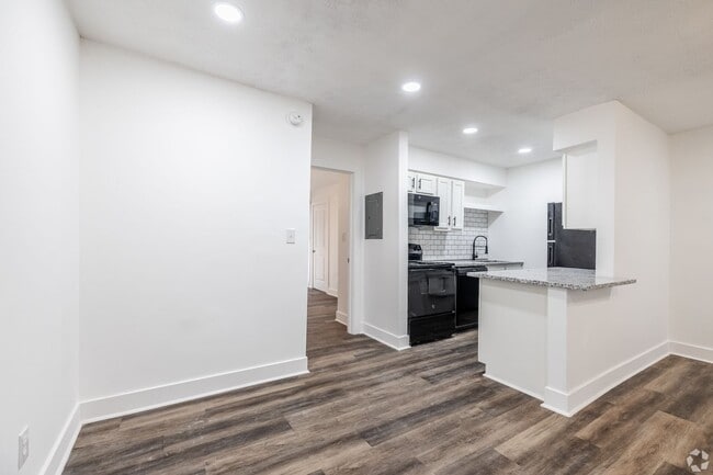 Photo - Landing at Malabu