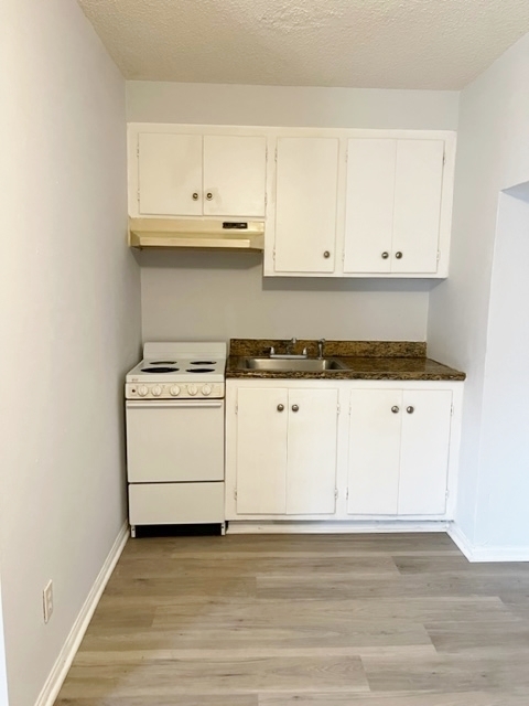 Kitchen - 4553 W 116th St Apartamentos Unidad 5