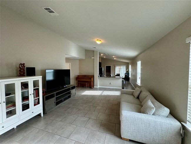 Photo - 416 Purple Martin Ave