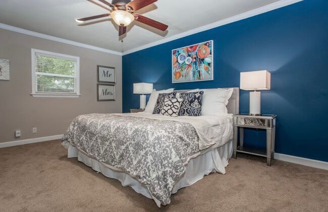 Photo - 6336 Locke Ave