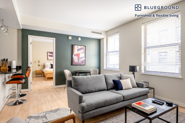 Building Photo - 733 15th St NW Rental