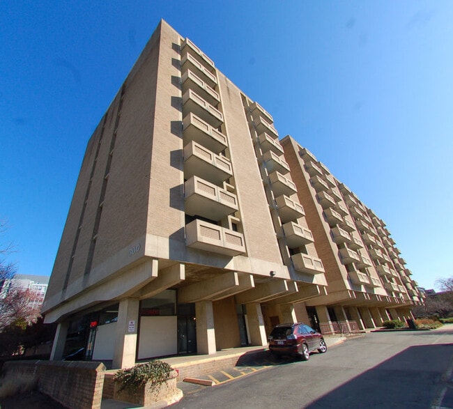 240 M St SW Unidad 202
