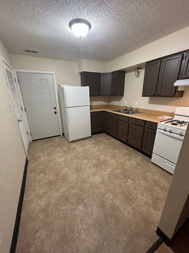 Photo - East Side Duplex 2 BDRM