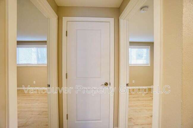 Photo - 4420 Gibbons St Unit B