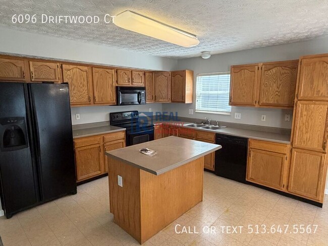 Photo - 6096 Driftwood Ct