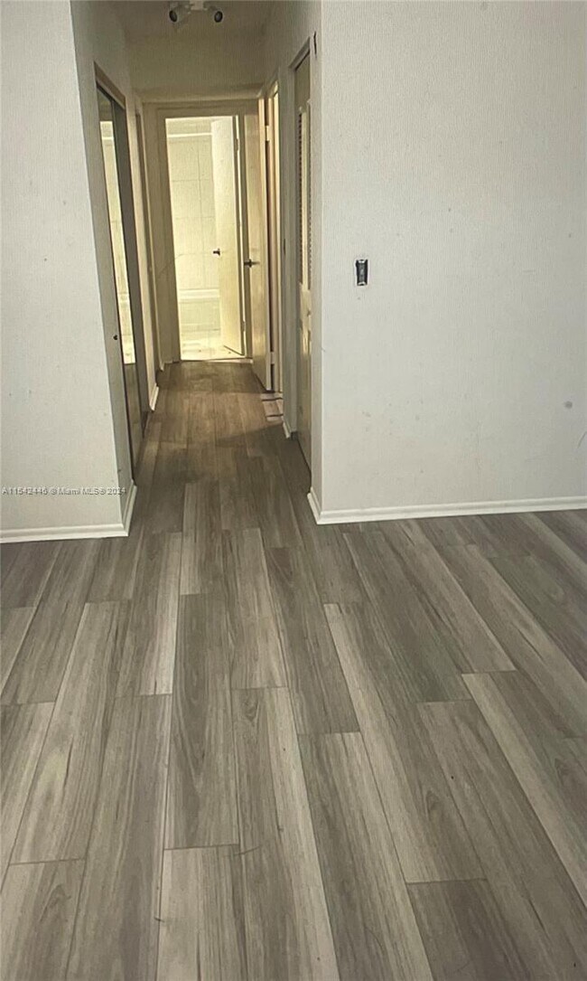 Photo - 7765 SW 86th St