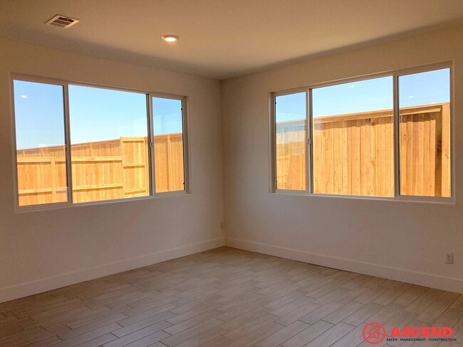 Photo - Brand New Spacious Home Located in Shafter!
