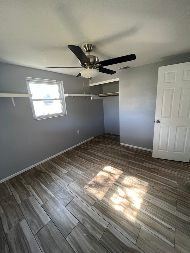 Photo - 4637 Irene Loop