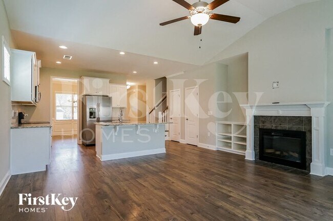 Photo - 295 Edgefield St