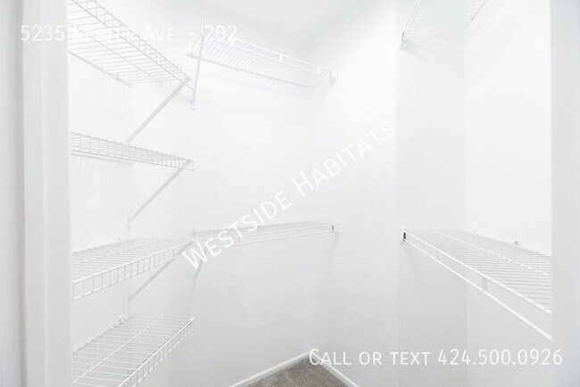 Photo - 5235 Kester Ave Unit 202