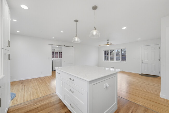 Photo - 3505 Martin Dr