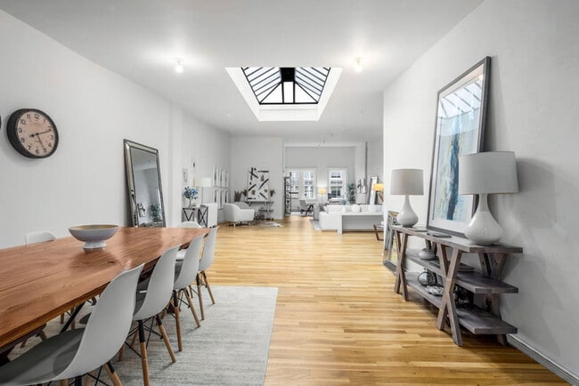 Photo - 508 Broadway Unidad ID1035013P