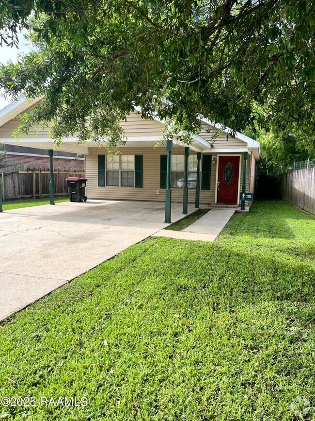 Building Photo - 405 Langley Dr Rental