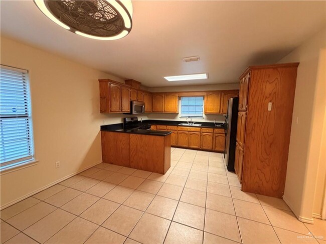 Photo - 13 E Pine Creek