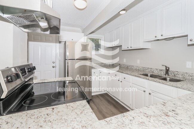 Photo - 108 Torres Dr