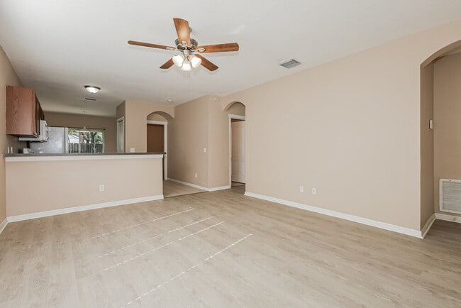 Photo - 7455 Oxford Garden Cir