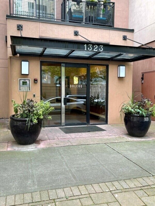 Photo - 1323 Boren Ave Condo Unit 207